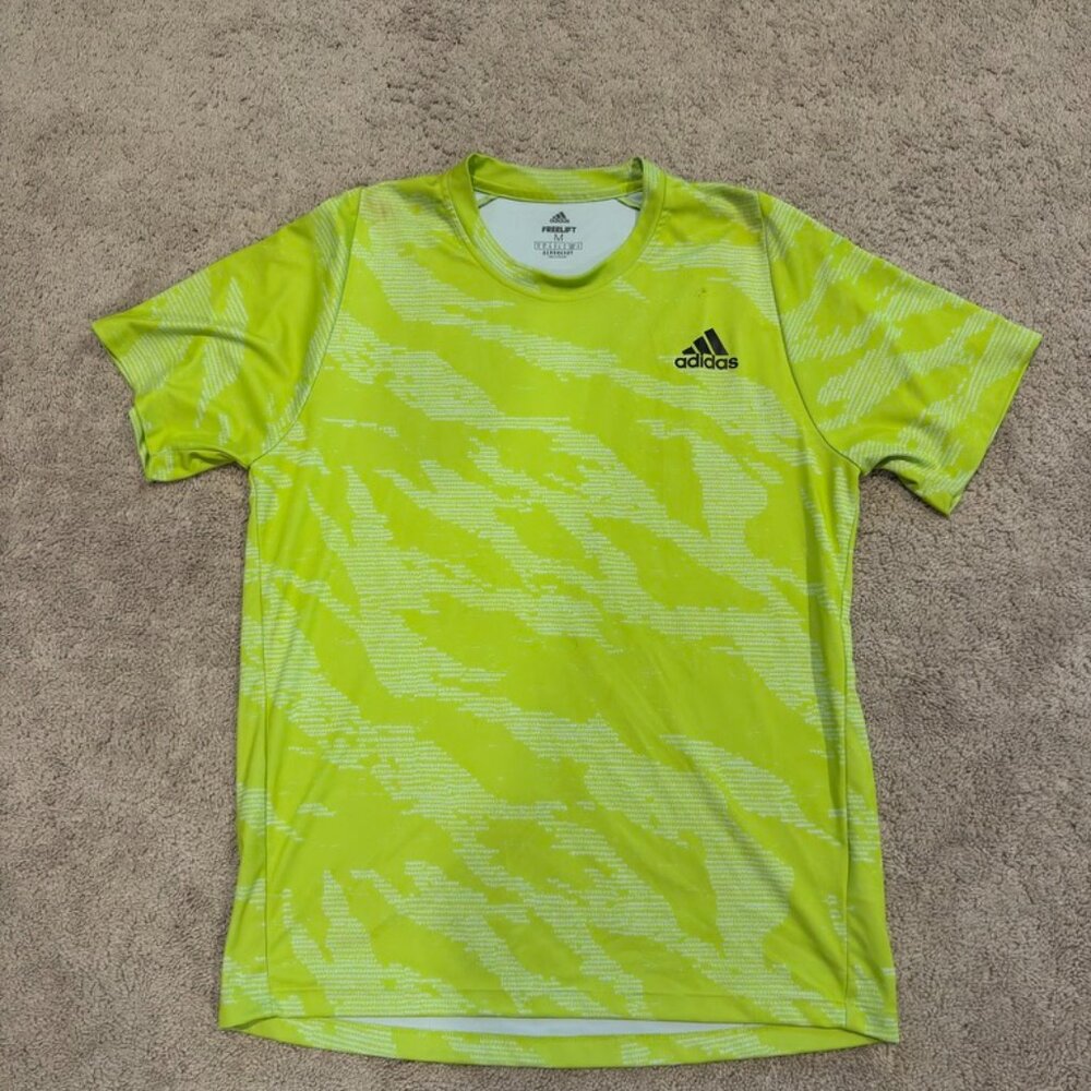 Mens Green Adidas Dri-fit T-shirt Size Medium, Minimal Marks